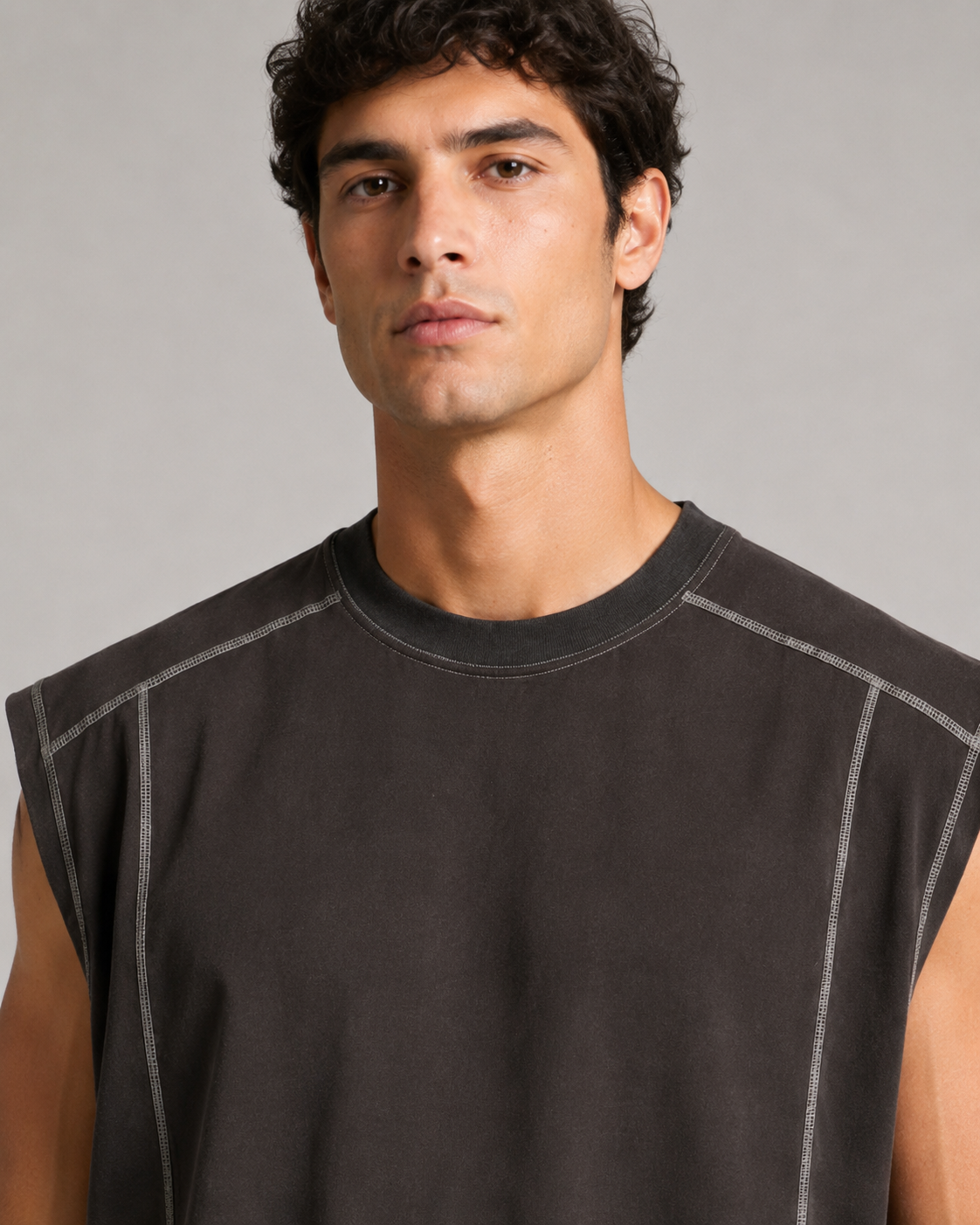 Tank top with seams